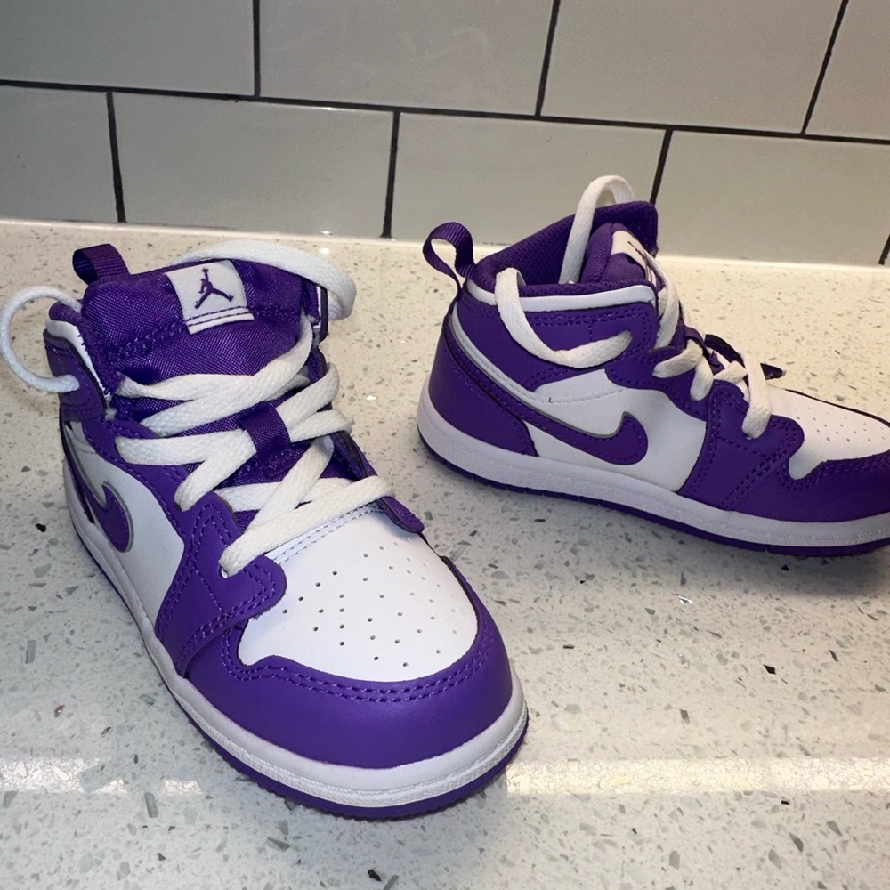 Air Jordan toddler Nike shoes 7.5